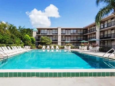 Ramada by Wyndham Altamonte Springs Hotel Bagian luar foto