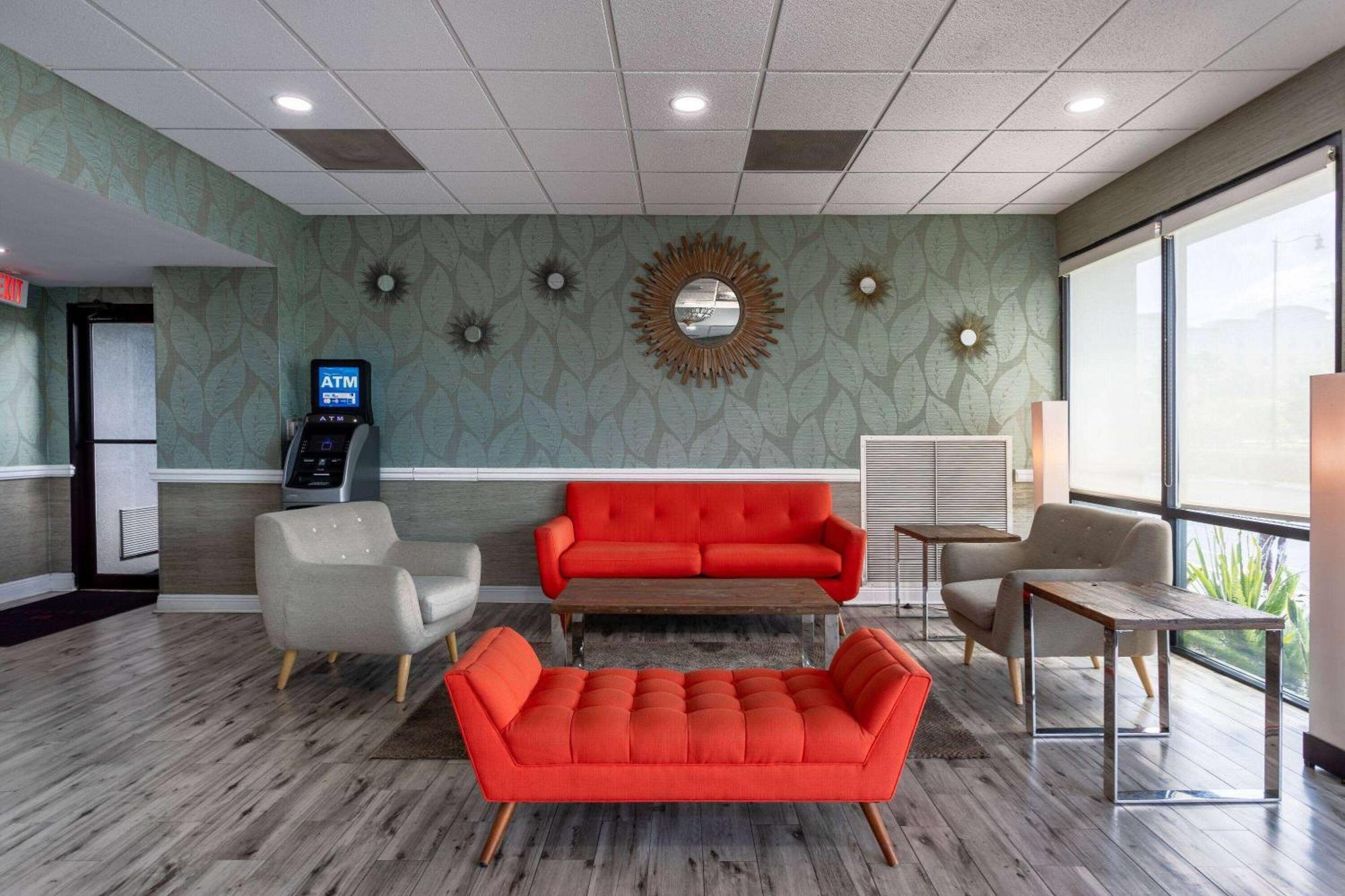 Ramada by Wyndham Altamonte Springs Hotel Bagian luar foto