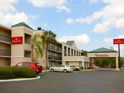 Ramada by Wyndham Altamonte Springs Hotel Bagian luar foto